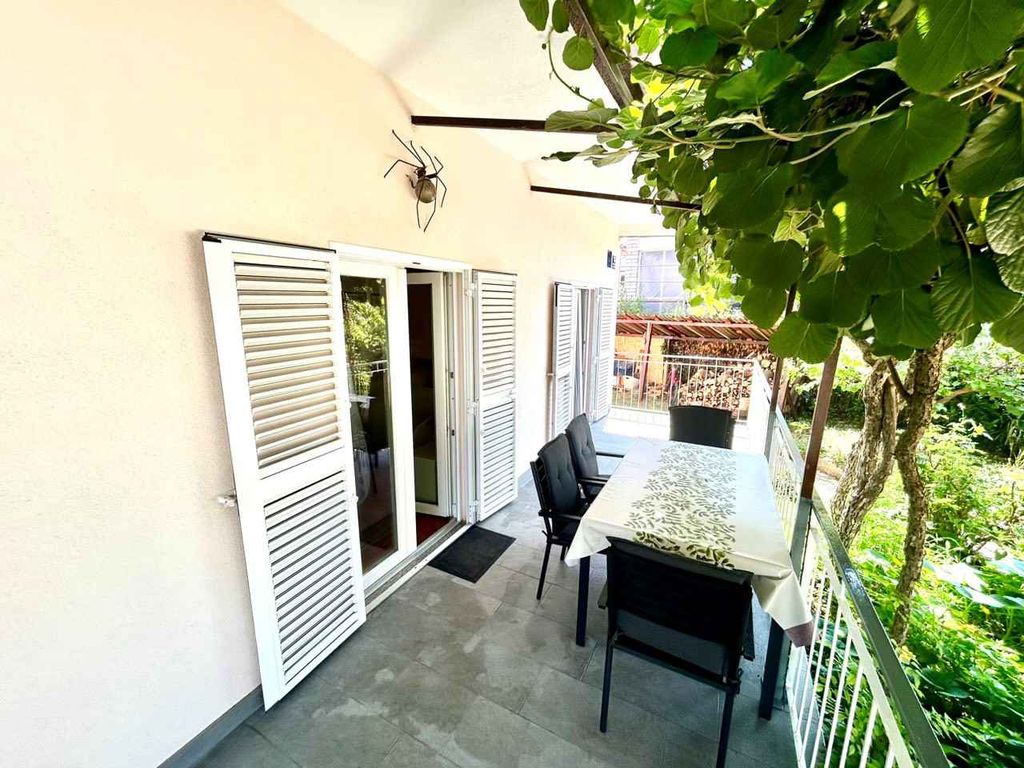 Studio mit Terrasse