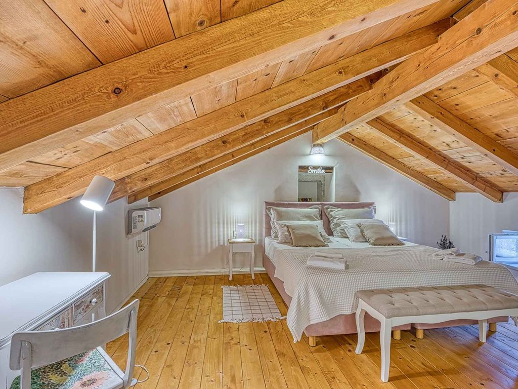 Geräumiges Apartment für zwei Personen in einer idyllischen und traditionellen Umgebung in der Nähe von Vrsar