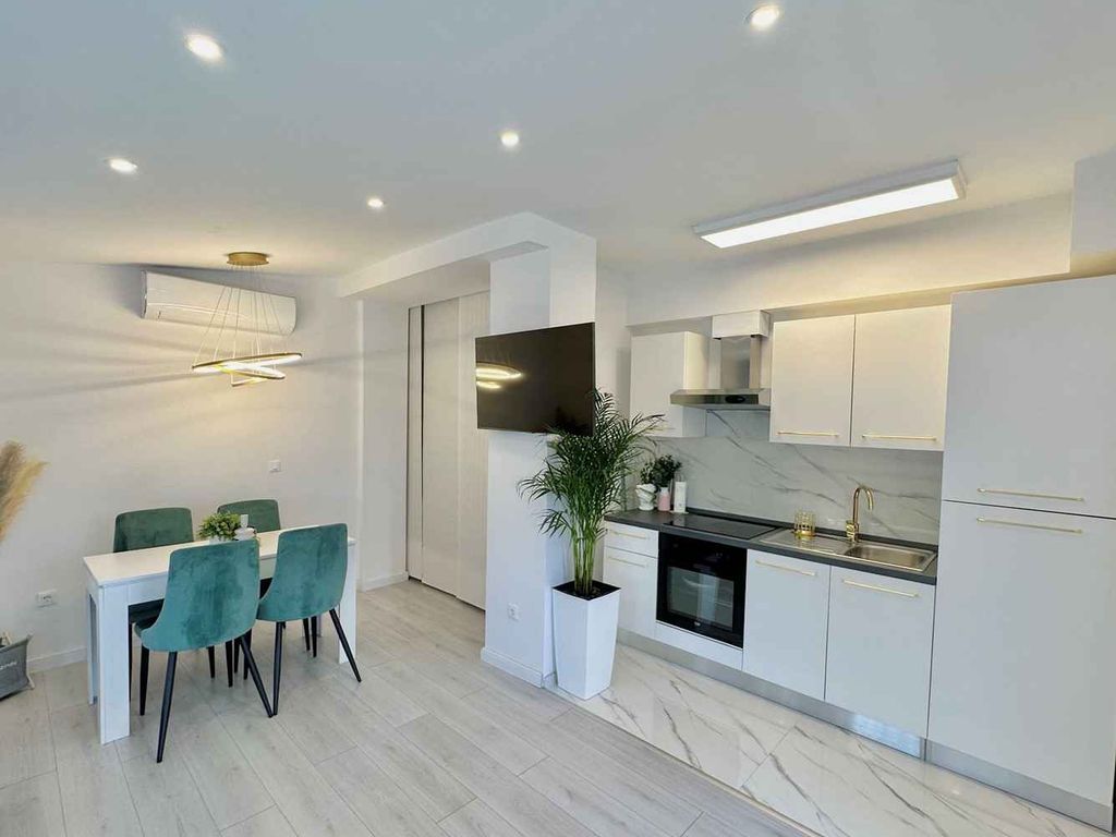 Ferienwohnung mit Klimaanlage und Terrasse