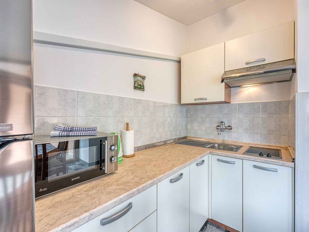 Ferienwohnung mit Klimaanlage und Balkon