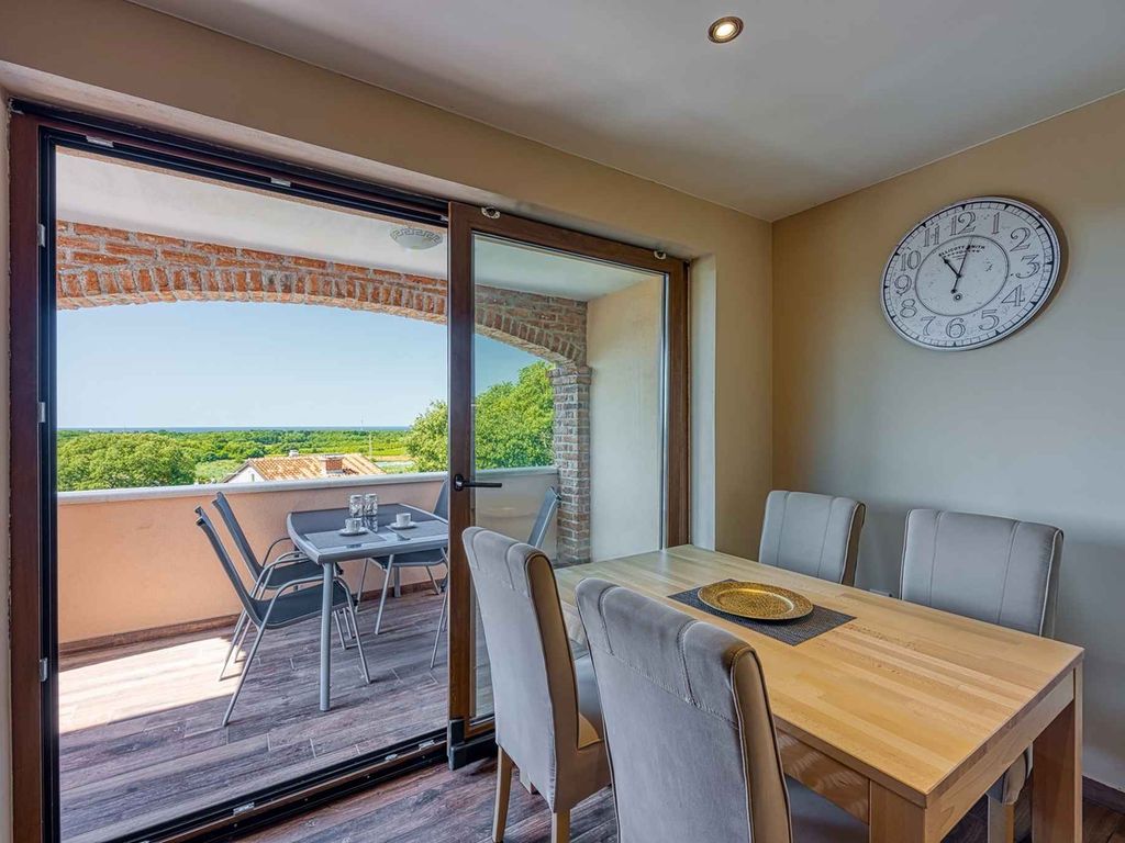 Ferienwohnung mit Balkon und Klimaanlage
