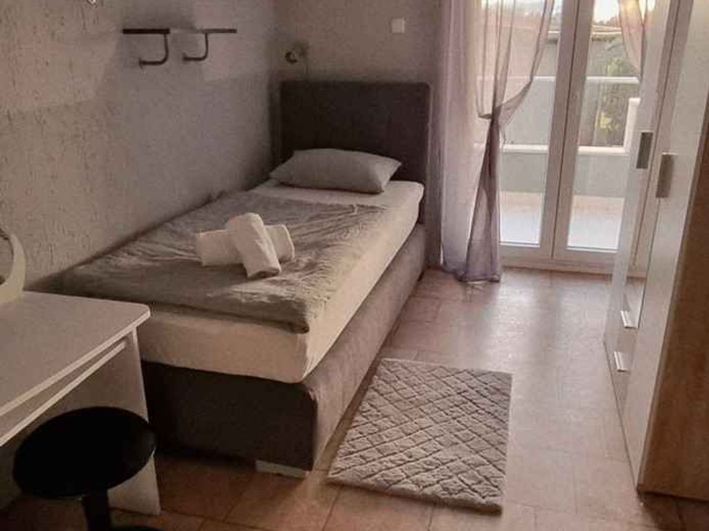 Ferienwohnung mit Terrasse und Grillmöglichkeit