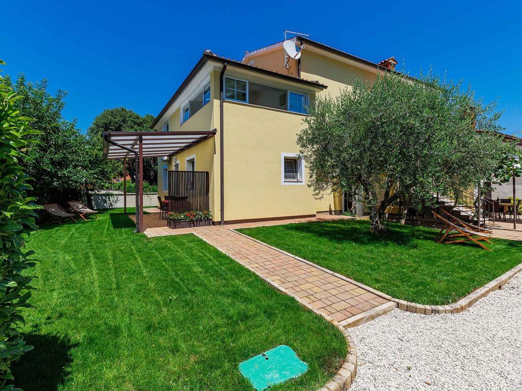 Ferienwohnung mit Klimaanlage und Pool