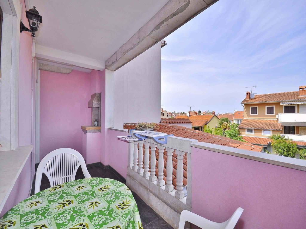 Ferienwohnung in Strandnähe mit Pool