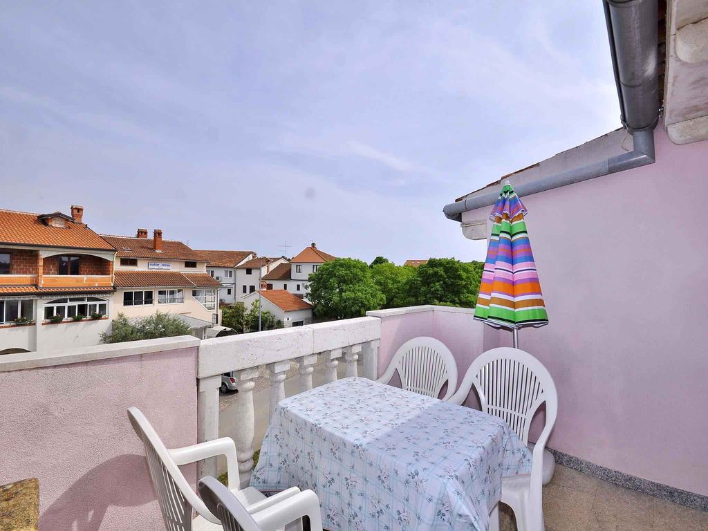 Ferienwohnung in Strandnähe mit Pool
