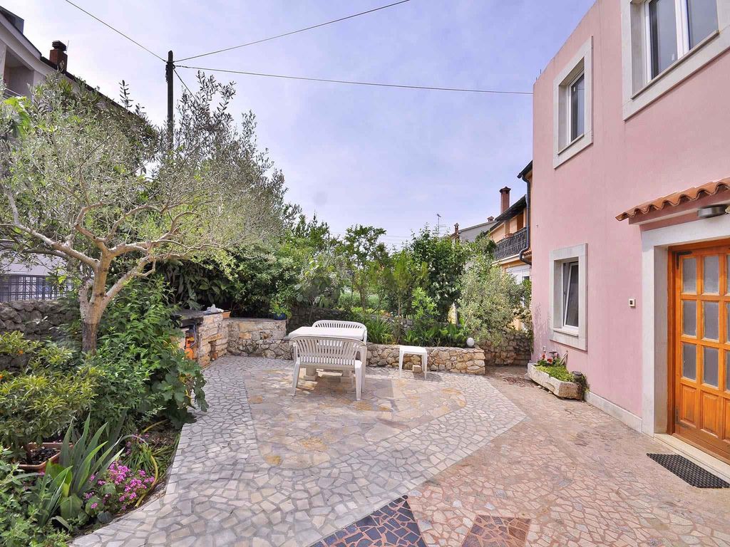 Ferienwohnung in Strandnähe mit Pool
