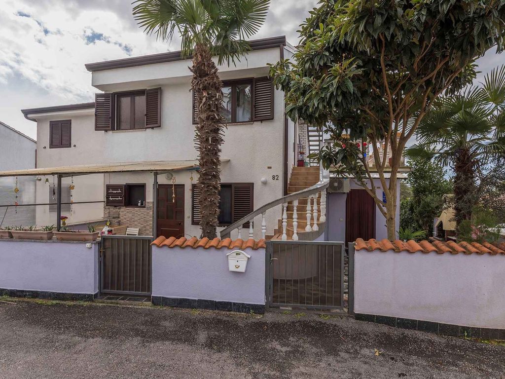 Ferienwohnung mit Terrasse und Klimaanlage
