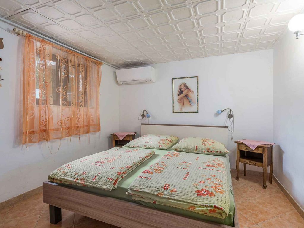 Ferienwohnung mit Terrasse und Klimaanlage
