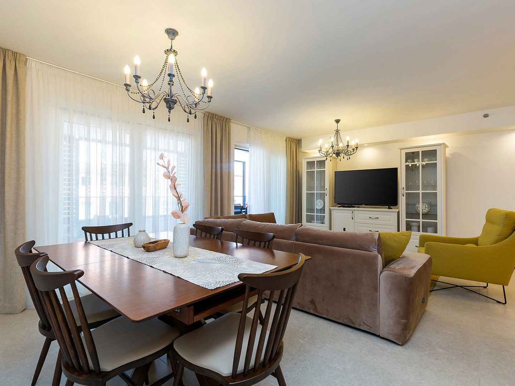 Ferienwohnung mit gemütlicher Einrichtung und großer Loggia