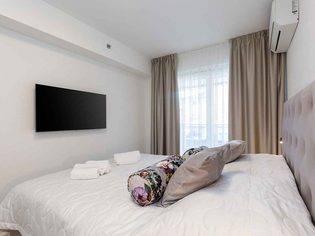 Ferienwohnung Two-Bedroom Apartment No.5 with Balcony
