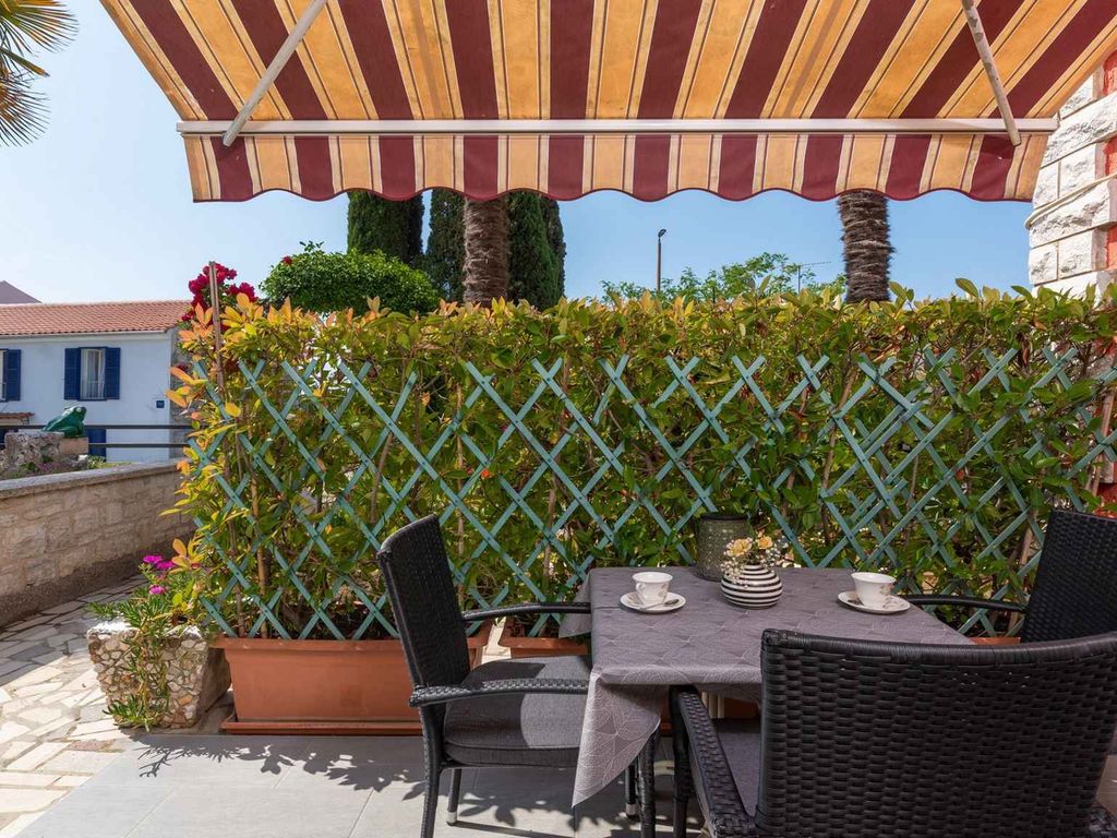 Ferienwohnung mit Klimaanlage und Terrasse