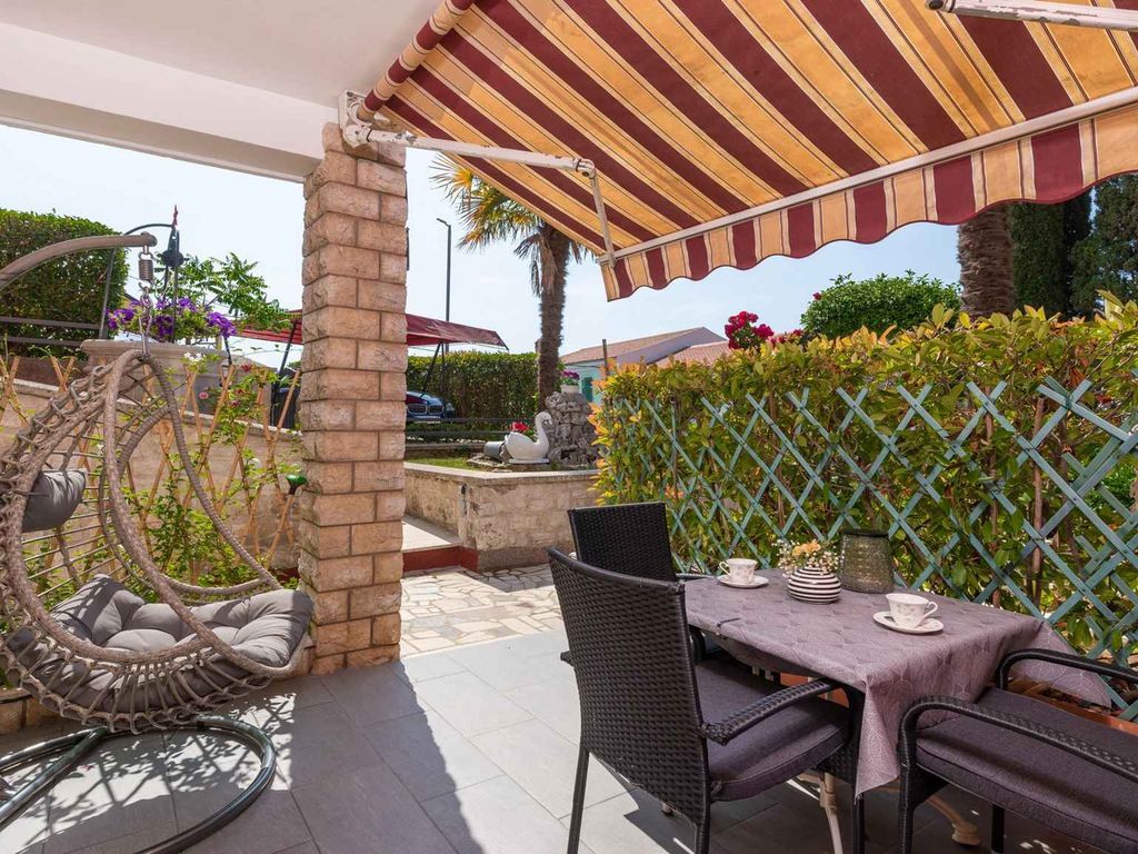 Ferienwohnung mit Klimaanlage und Terrasse