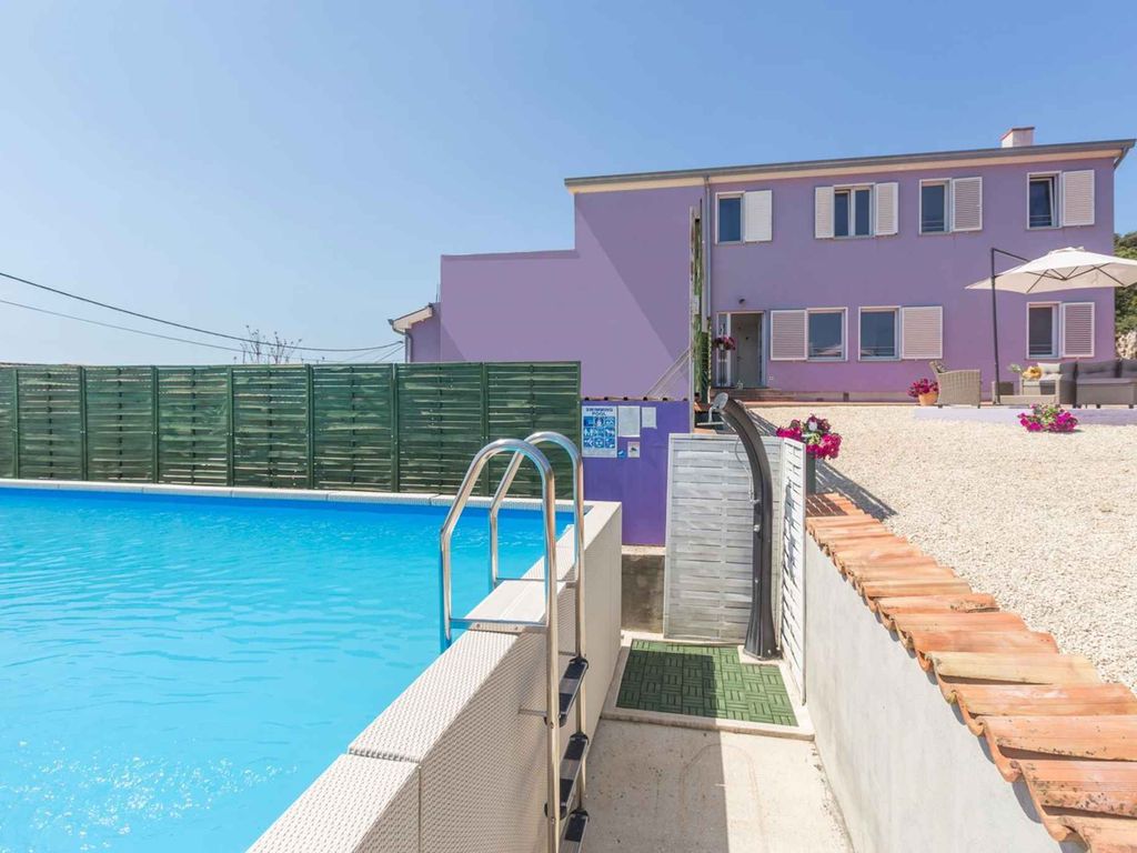 Ferienwohnung mit Klimaanlage und Pool