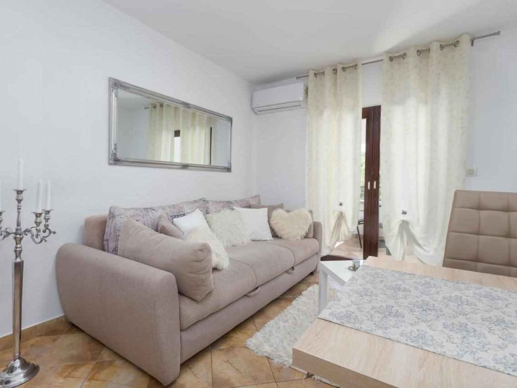 Ferienwohnung mit Klimaanlage und Terrasse