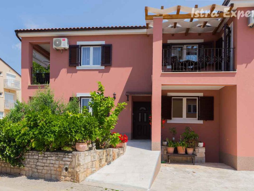 Ferienwohnung mit Klimaanlage und Terrasse