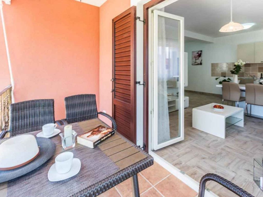 Ferienwohnung mit Klimaanlage und Terrasse