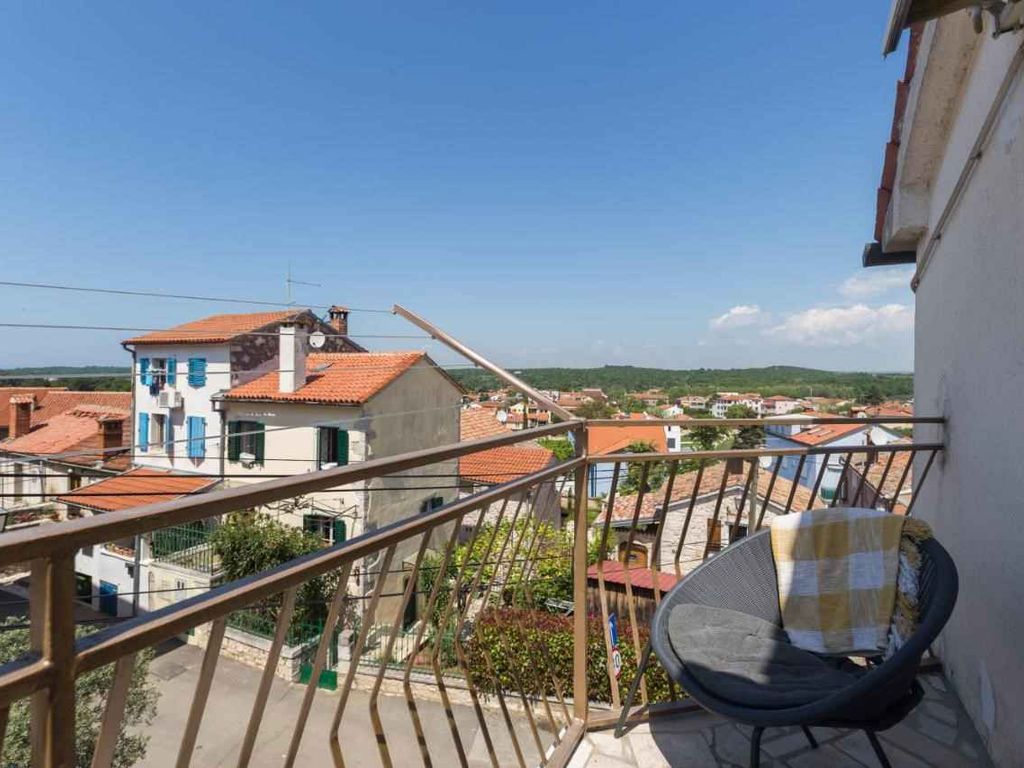 Ferienwohnung mit Klimaanlage und Balkon