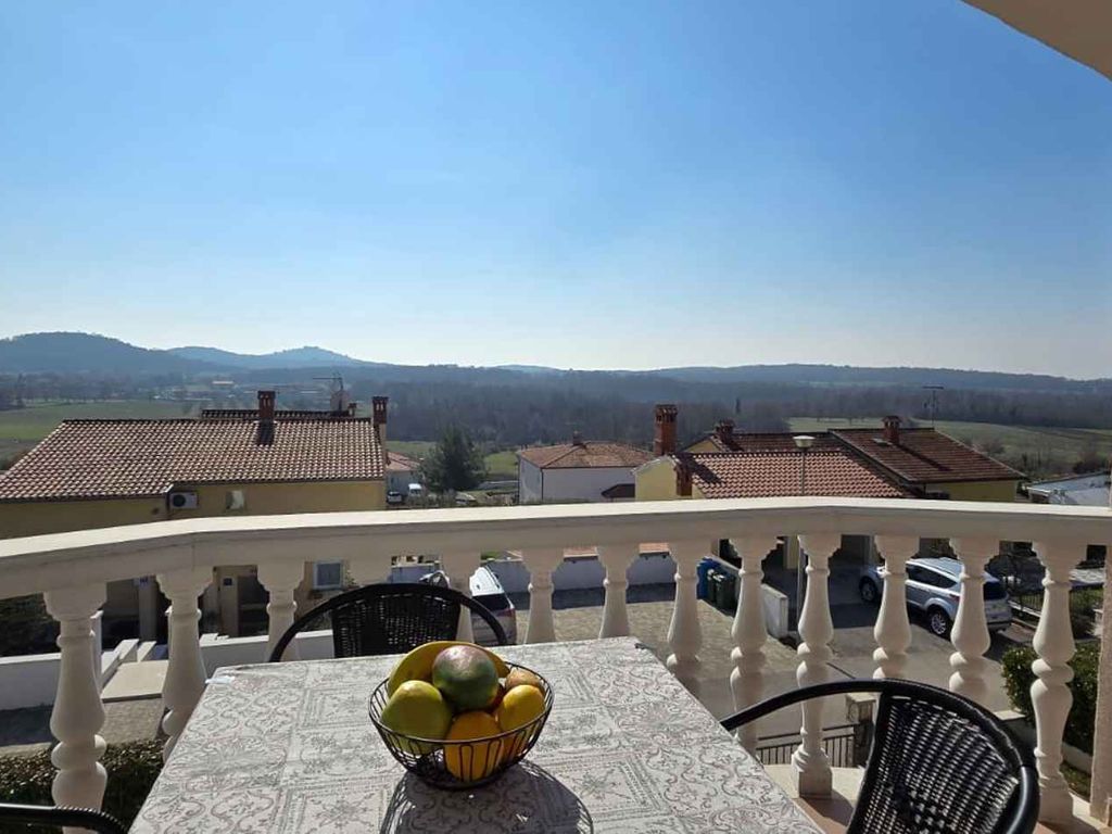 Ferienwohnung mit Terrasse