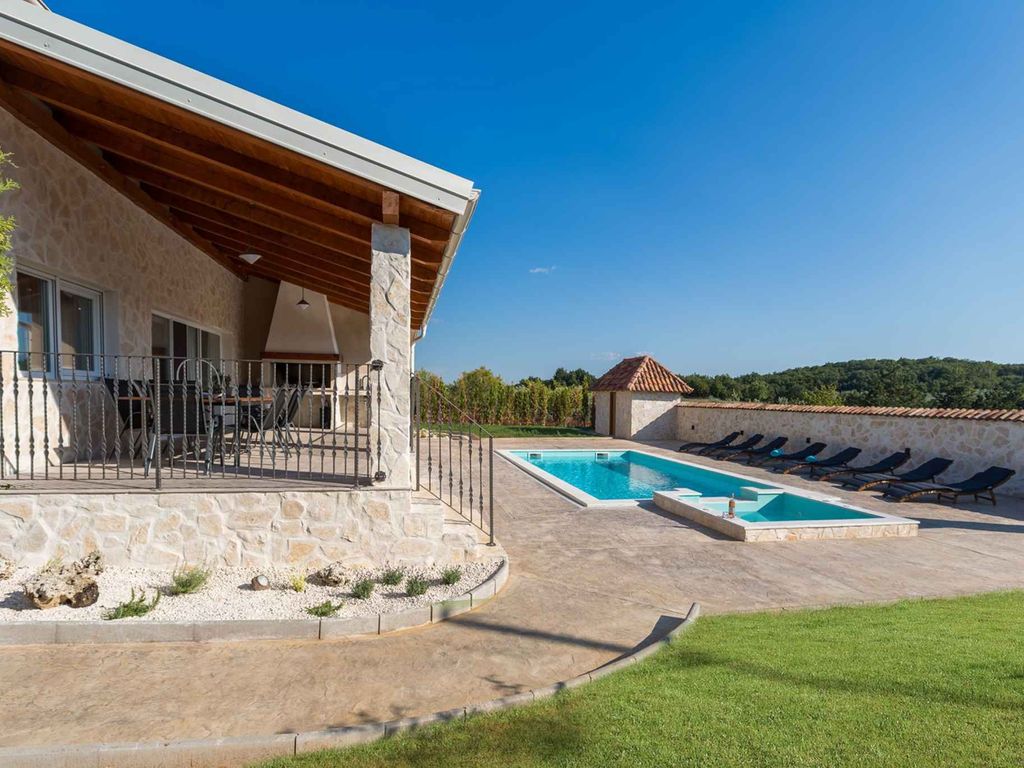 Villa mit Privatpool