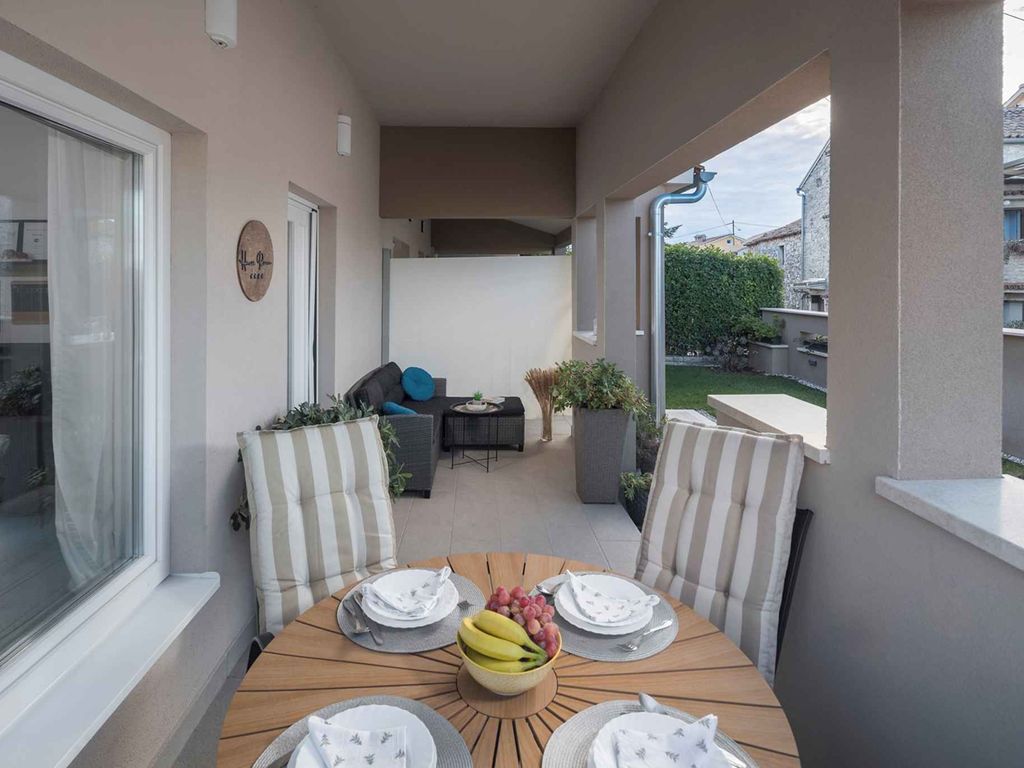 Ferienwohnung mit Terrasse und Klimaanlage
