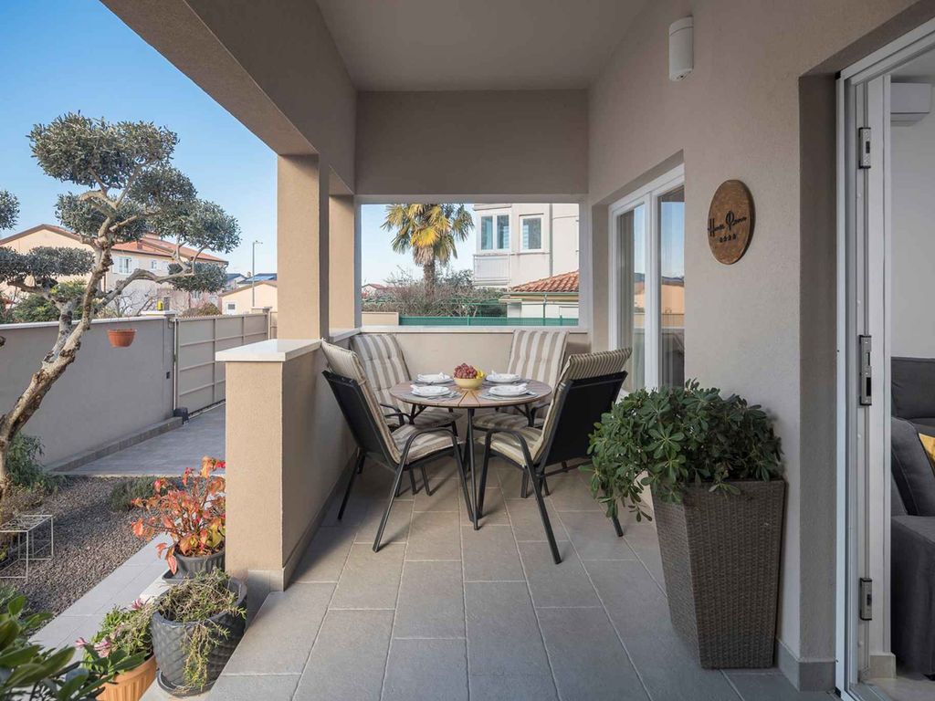 Ferienwohnung mit Terrasse und Klimaanlage
