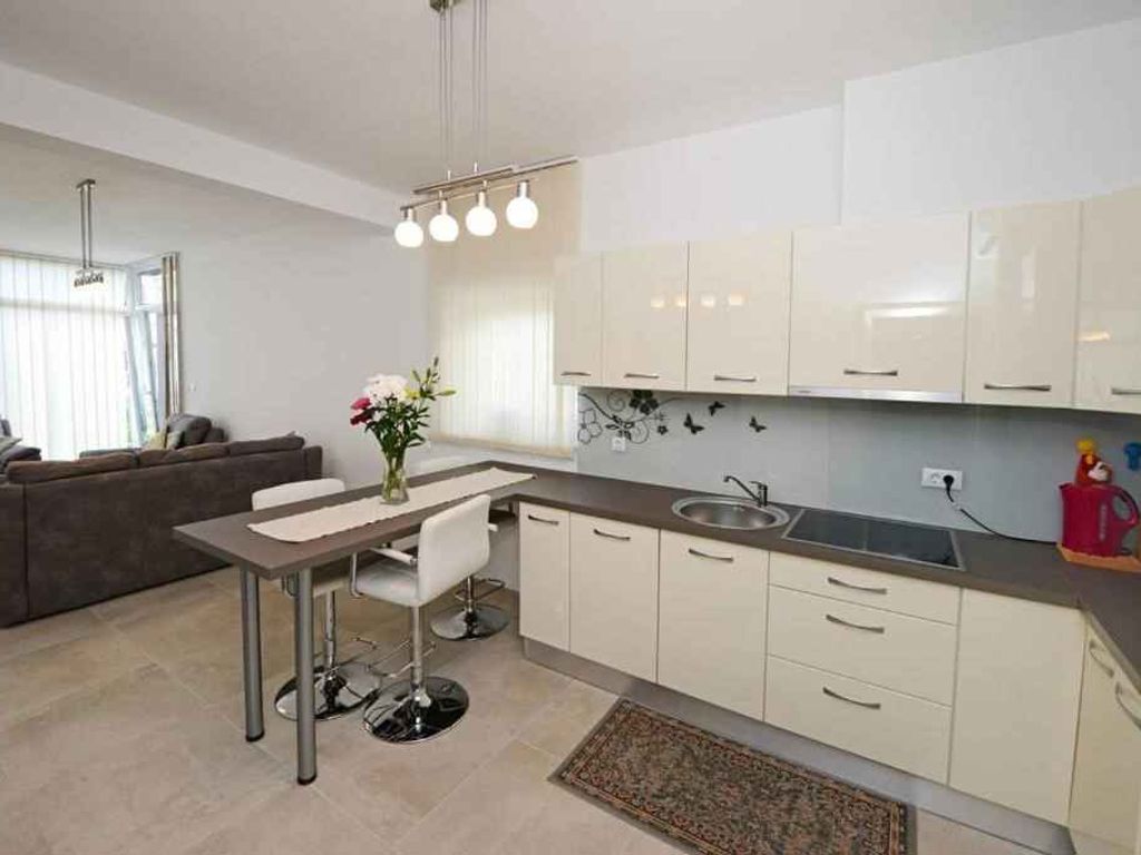 Ferienwohnung mit Pool zur gemeinsamen Nutzung