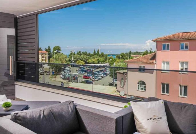 Ferienwohnung mit Balkon und Meerblick