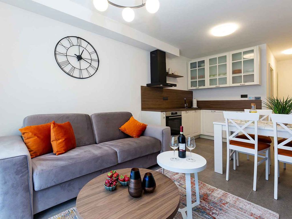 Ferienwohnung mit Balkon und Klimaanlage