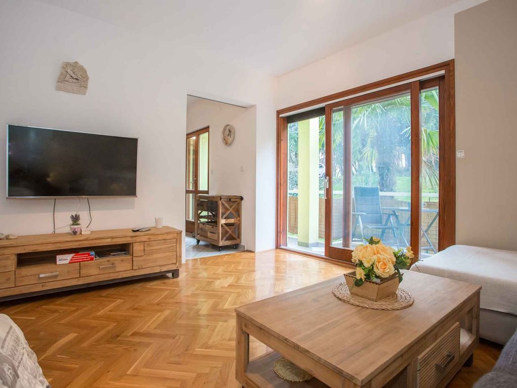 Ferienwohnung mit Klimaanlage und Terrasse