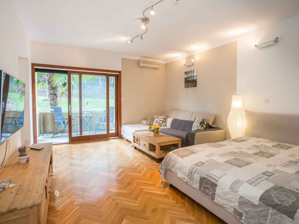 Ferienwohnung mit Klimaanlage und Terrasse