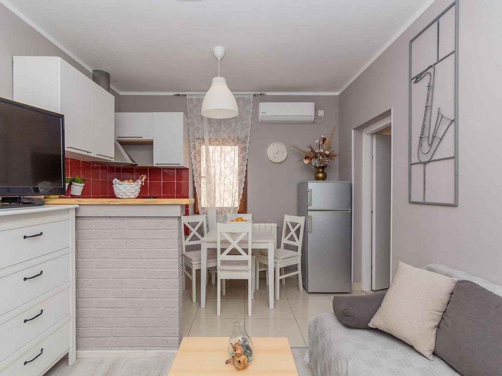 Ferienwohnung mit Klimaanlage und Terrasse