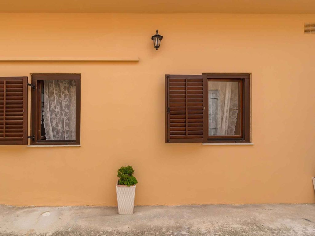 Ferienwohnung mit Klimaanlage und Terrasse