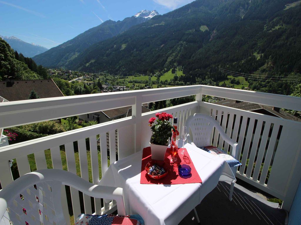 Ferienwohnung in ruhiger und sonniger Hanglage