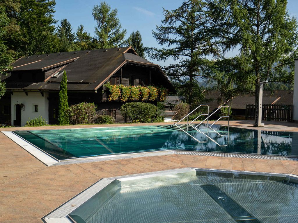 Ferienwohnung mit Hallenbad und Sauna