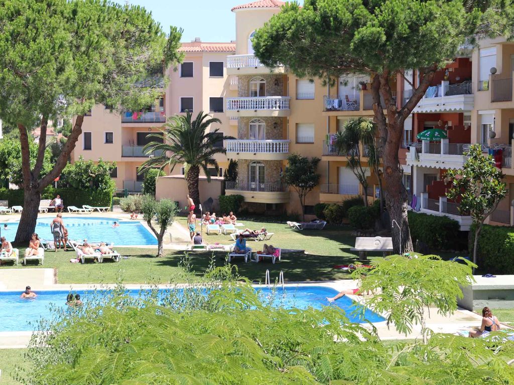 Ferienwohnung mit Balkon und Pool