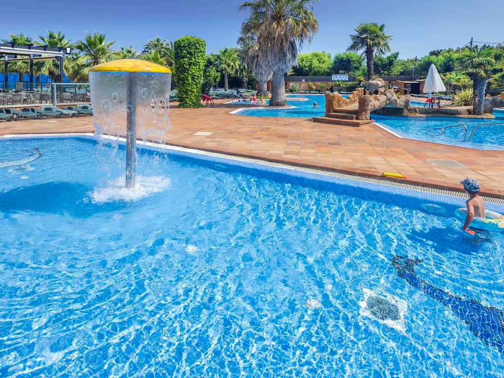 Studio mit Klimaanlage und Pool