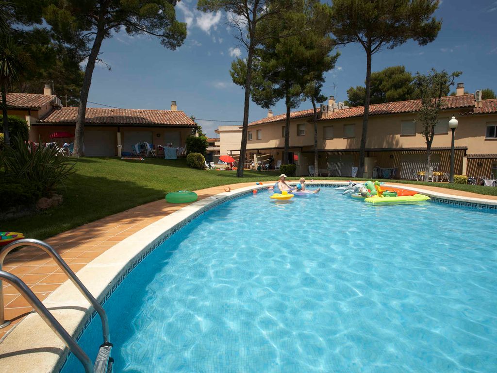 Hotelapartment mit Klimaanlage und Pool