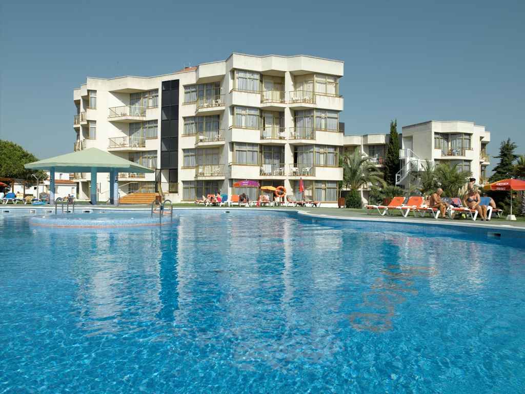Hotelapartment mit Pool und Klimaanlage