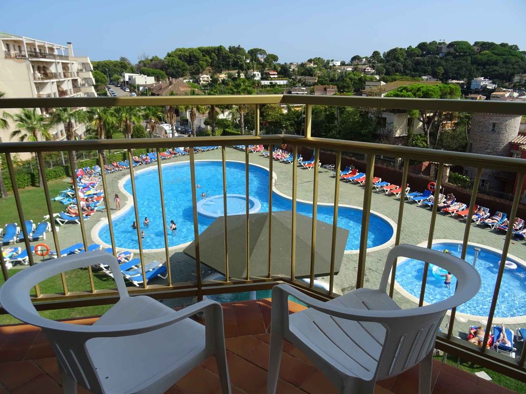 Hotelapartment mit Pool und Klimaanlage