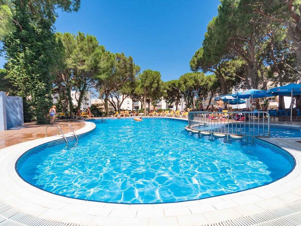 Hotelapartment mit Klimaanlage und Pool