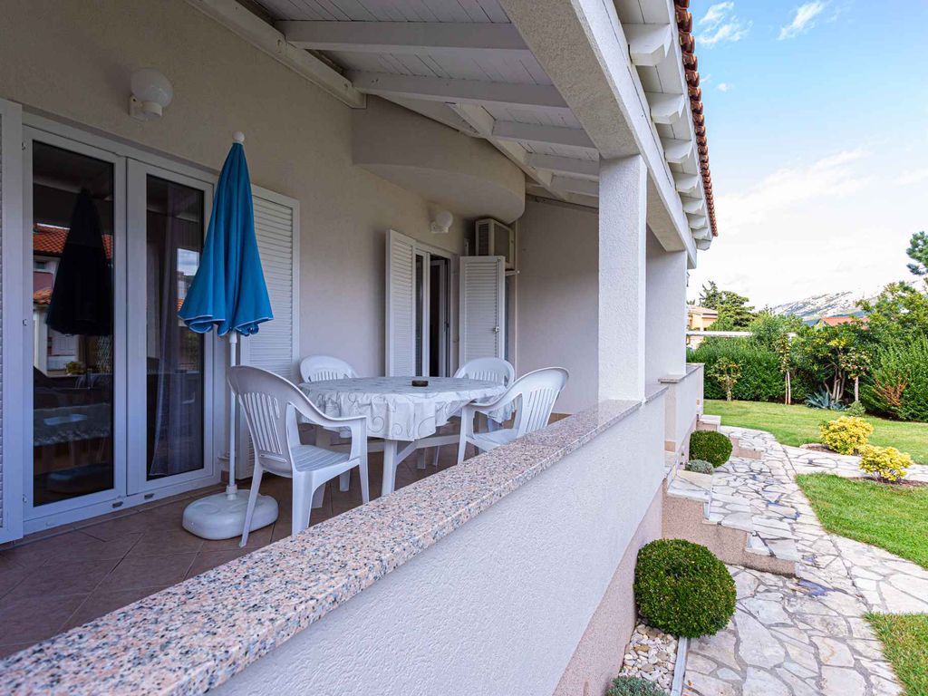 Ferienwohnung am Meer mit Grill und Blick auf ein Panorama