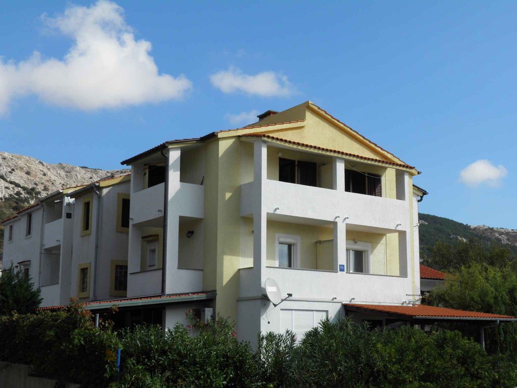 Ferienwohnung mit Balkon und Klimaanlage