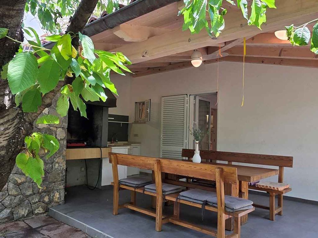 Ferienhaus mit Klimaanlage und Grillterrasse