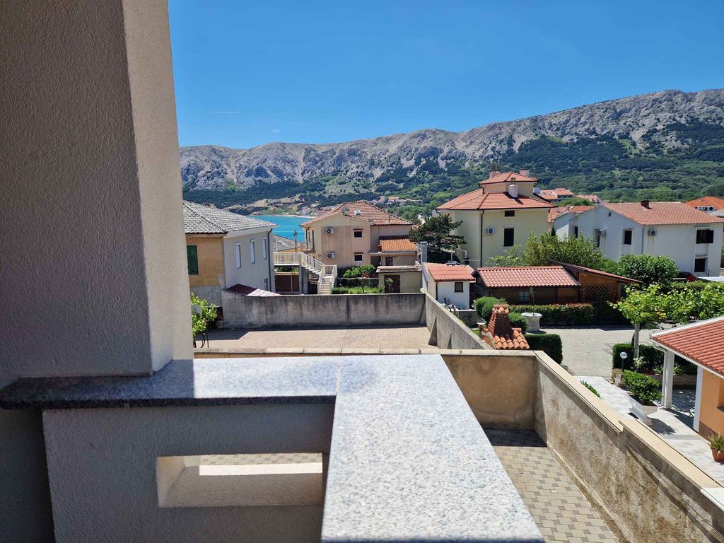 Ferienwohnung mit Balkon und Klimaanlage