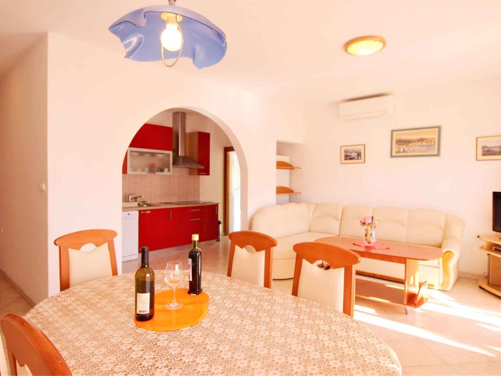 Ferienwohnung mit Klimaanlage, Waschmaschine und Grillmöglichkeit