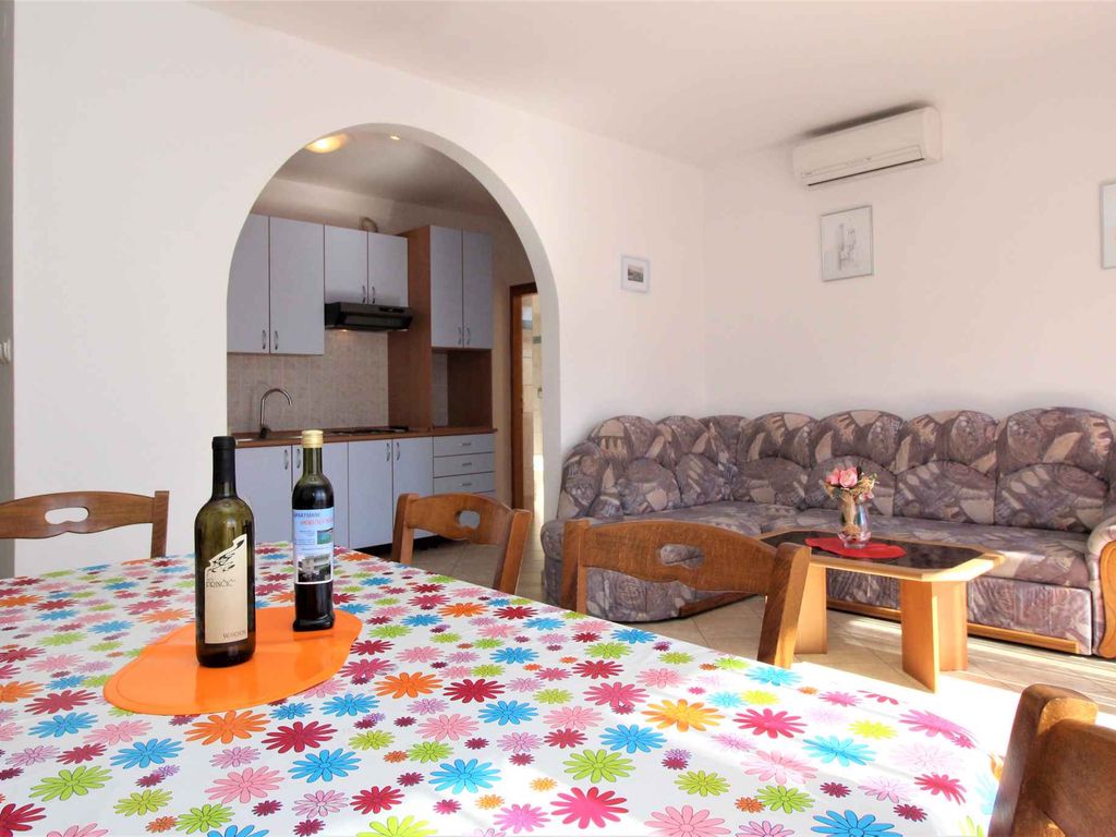 Ferienwohnung mit Klimaanlage, Waschmaschine und Grillmöglichkeit