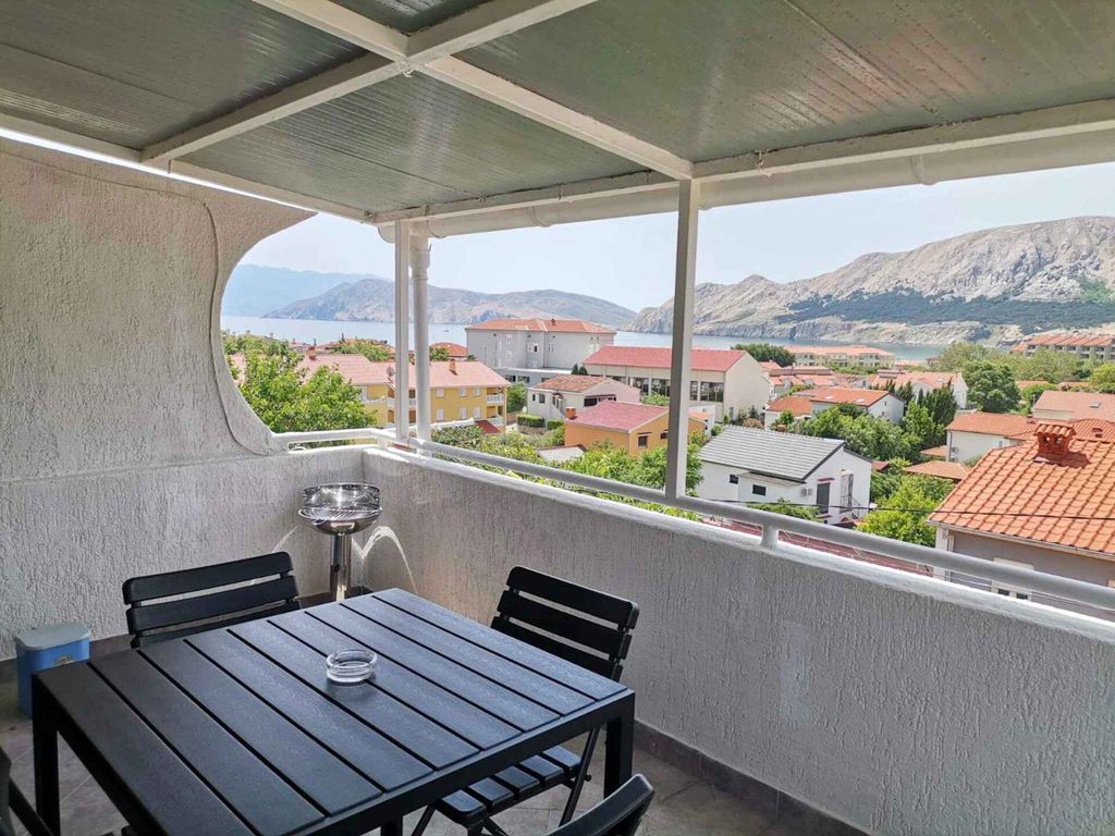 Ferienwohnung mit Balkon und Klimaanlage