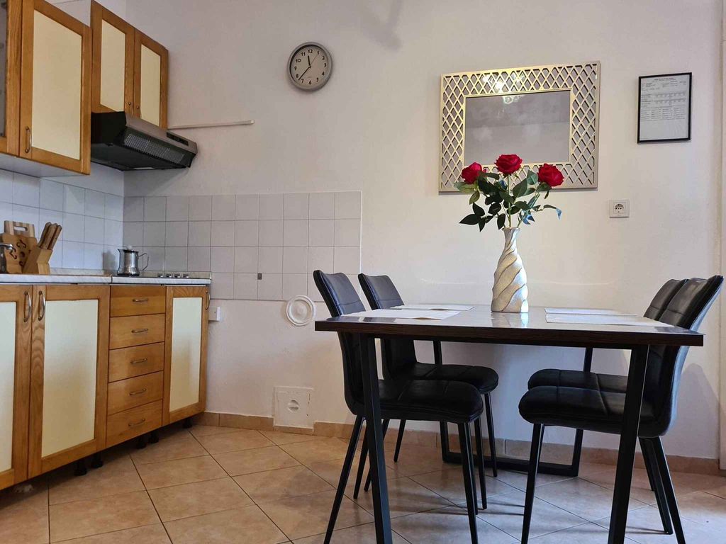 Ferienwohnung mit Terrase und Klimaanlage