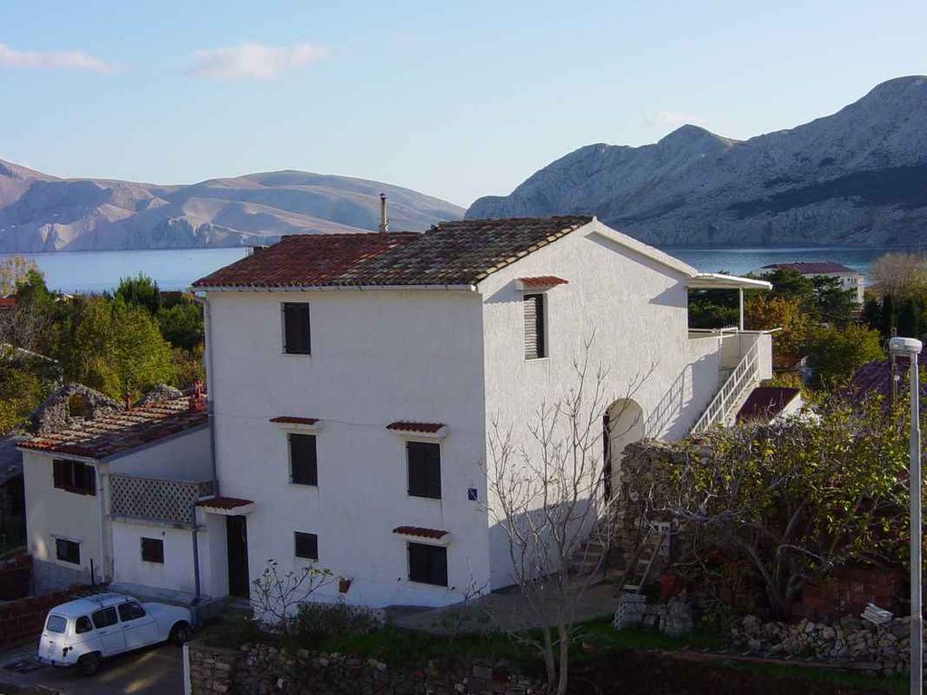 Studio mit Klimaanlage und Balkon