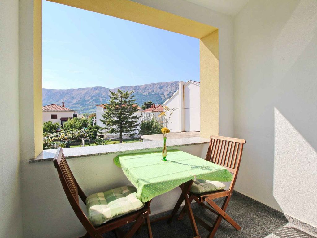 Ferienwohnung mit Klimaanlage und Balkon